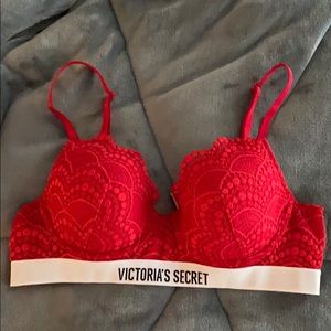 Victoria’s Secret lace bra